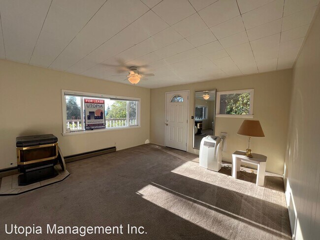 Foto del edificio - 2 br, 1 bath House - 830 Madrona Beach Road
