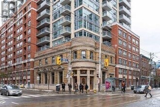Building Photo - 230-230 King St E