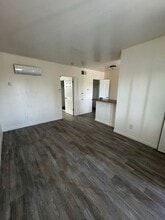 Building Photo - 4302 E Bellevue St