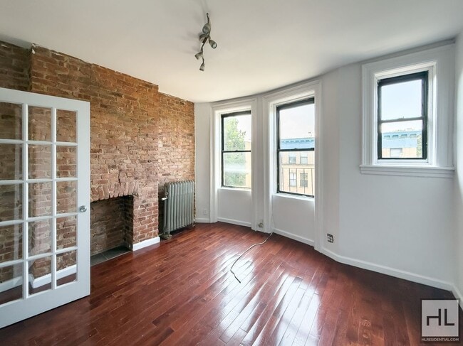 Building Photo - PROSPECT PLACE / 1-Bedroom, 1-Bathroom