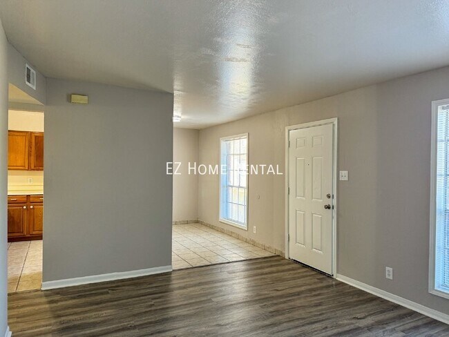 Foto del edificio - 2102 5th Ave N