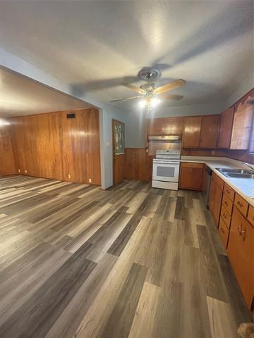 Foto del edificio - 1313 N Howeth St