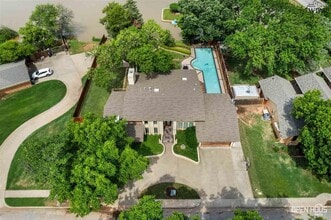 Building Photo - 4527 Shady Ln