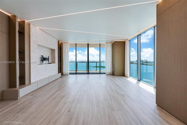 Foto del edificio - 788 NE 23rd St