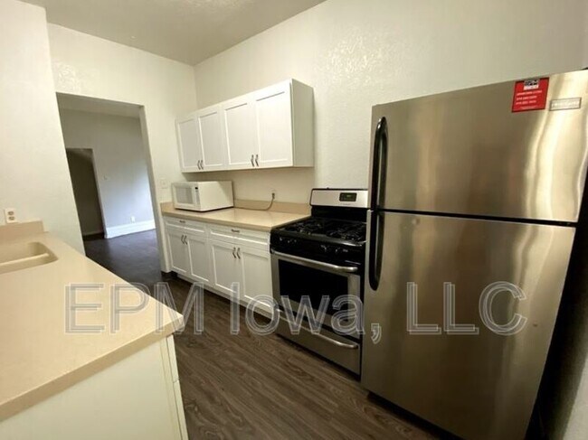 Foto del edificio - 1003 Grant Ave