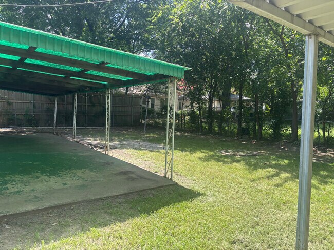 Foto del edificio - 501 3rd St