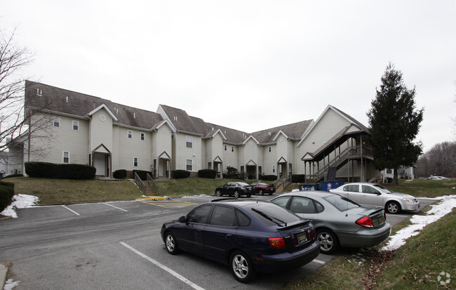 Foto del edificio - Meetinghouse Apartments & Townhouses