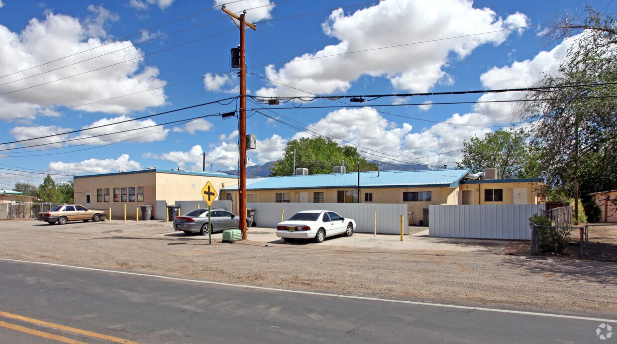 Primary Photo - 9980 2nd St N