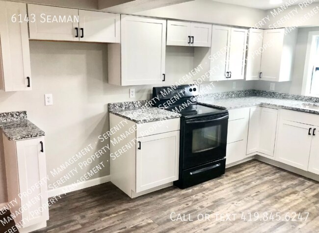 Foto del edificio - 6143 Seaman Rd