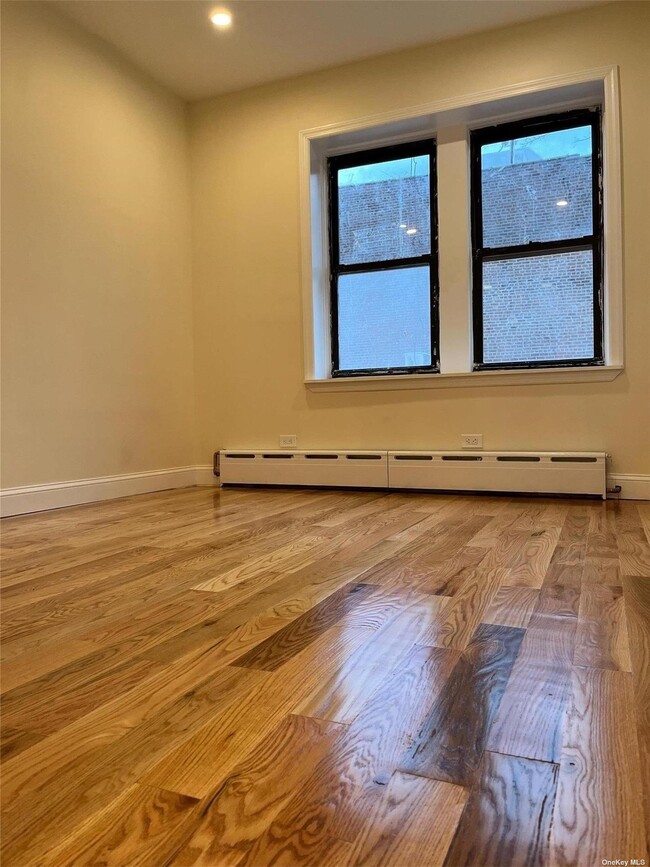 Building Photo - 153 st Hillside Ave