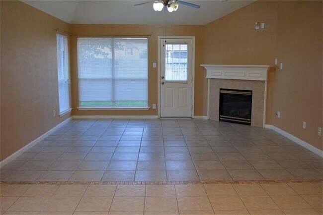 Building Photo - 2615 Sable Ridge Ln