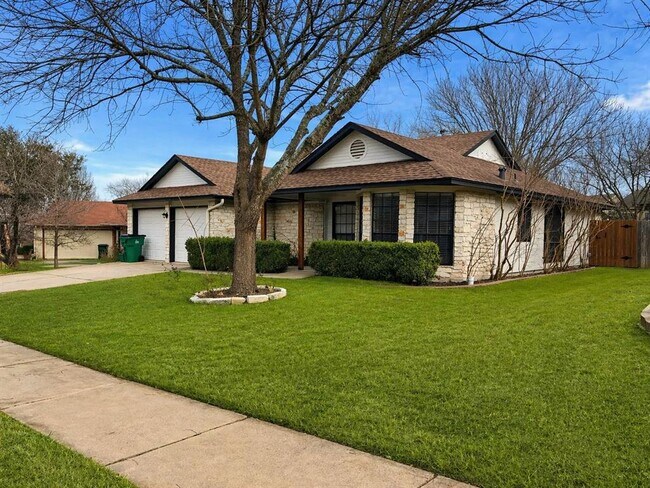 Foto del edificio - 2007 Crystal Shore Dr