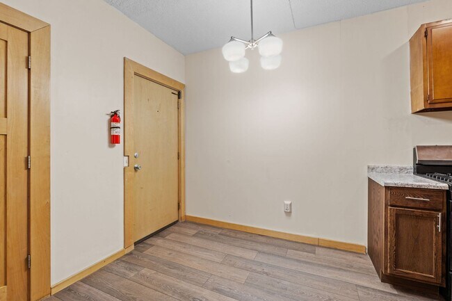 Foto del edificio - Updated Studio Unit - Available Now!