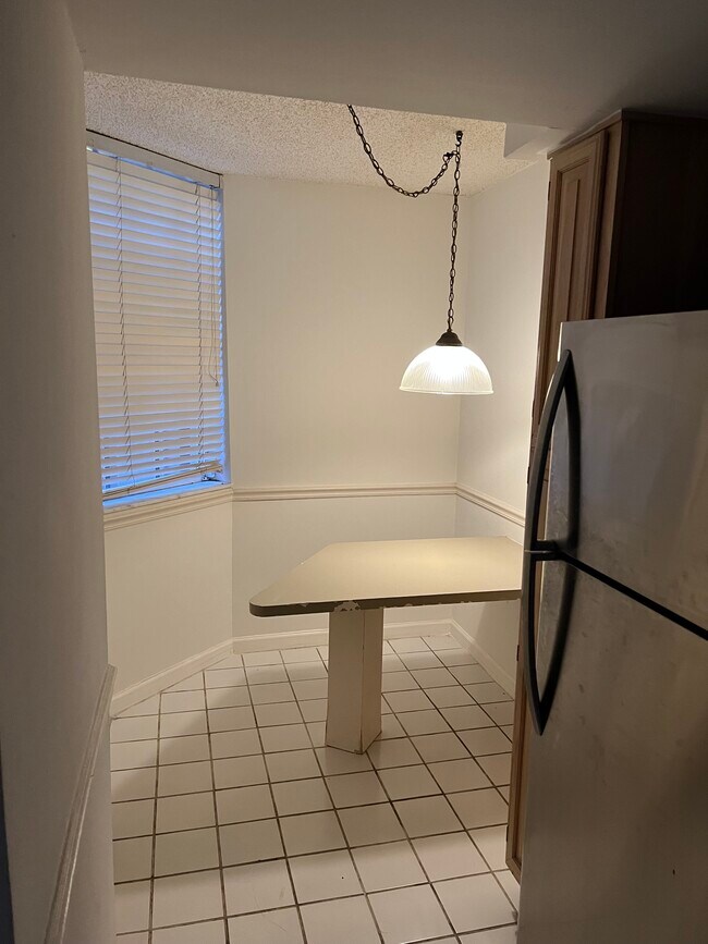 1280 S Alhambra Cir Unit 1104, Coral Gables, FL 33146 Condo for Rent