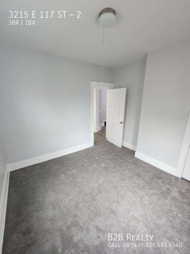 Foto del edificio - 3215 E 117th St