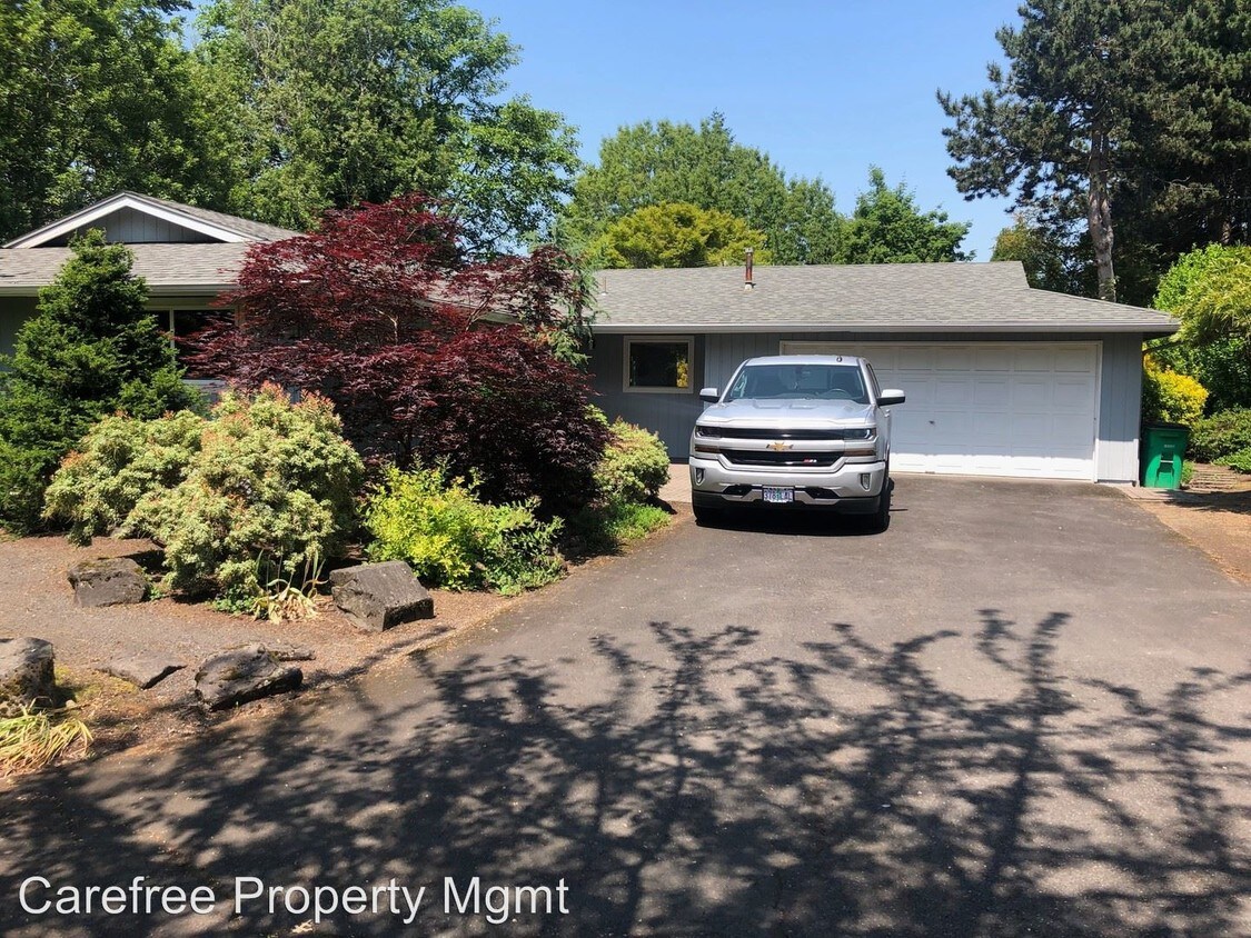 Primary Photo - 3 br, 2 bath House - 8045 SW 56th Ave