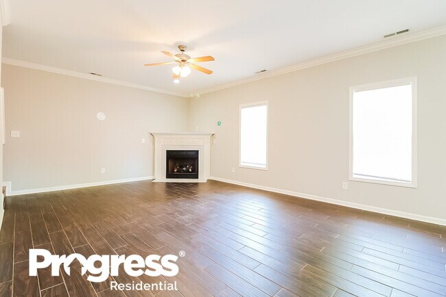 Foto del edificio - 1212 Braemar Highland Dr