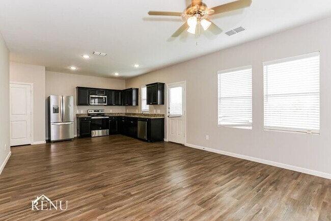 Foto del edificio - 6012 Mojave Dr