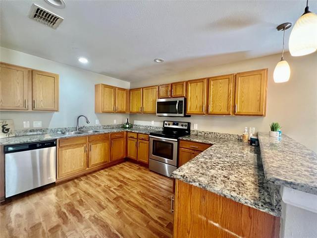 Building Photo - 6654 Cool Morn Dr