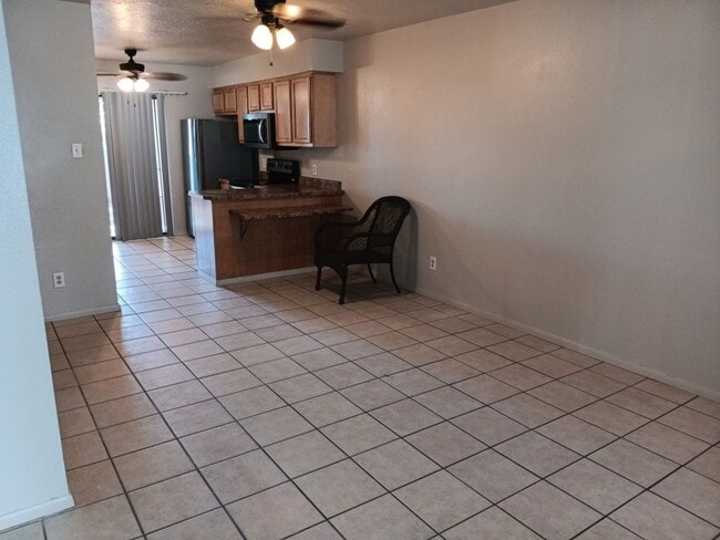 Building Photo - 12605 Copperwood Dr NE
