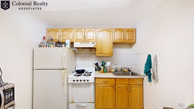Building Photo - 1069 Beacon St