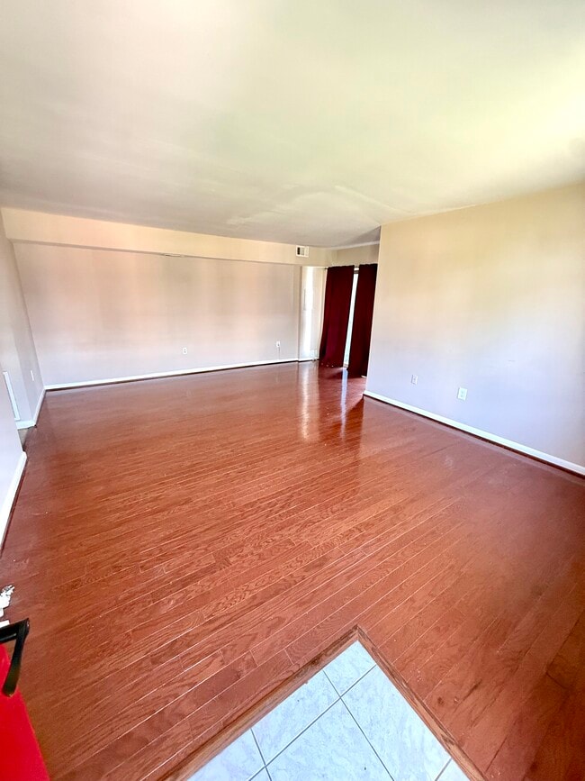 Building Photo - 8651 Madera Ct