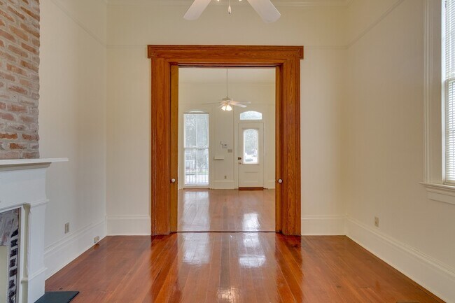 Foto del edificio - 5263 Constance St