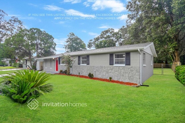 Building Photo - 210 Paka Ct