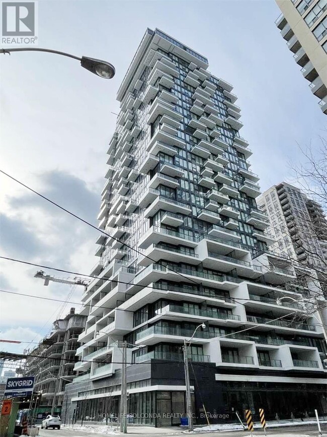 Building Photo - 77 Shuter St