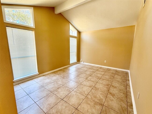 Building Photo - 1809 Capri Ln