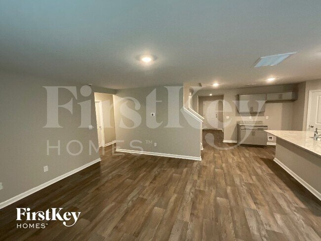 Building Photo - 145 Preston Oaks Dr