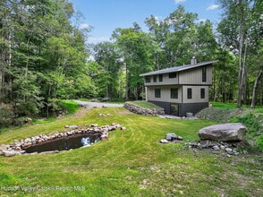 Building Photo - 178 Chestnut Hill Rd