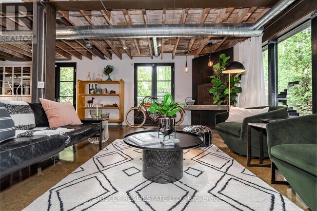 Photo du bâtiment - 9 Peyton Ln