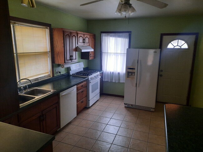 Foto del edificio - 2240 W 12th St