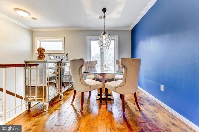 Foto del edificio - 1849 N Uhle St