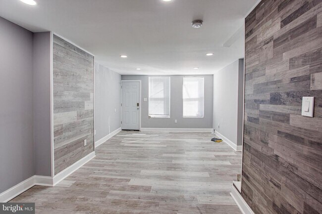 Building Photo - 937 Cantrell St