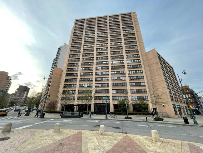 Building Photo - 301 W 110th St