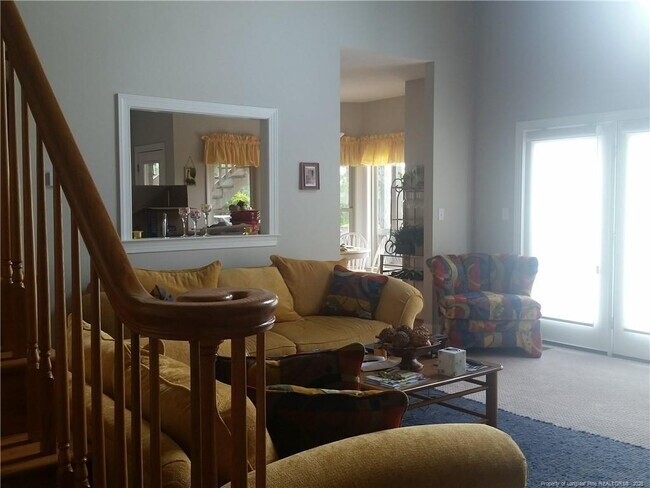 Foto del edificio - 866 Loblolly Dr