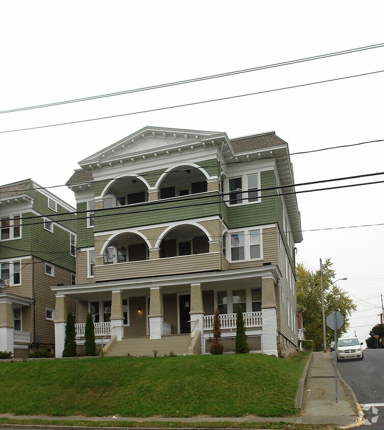 34 Fairview Ave, Hudson, NY 12534 Apartments in Hudson, NY