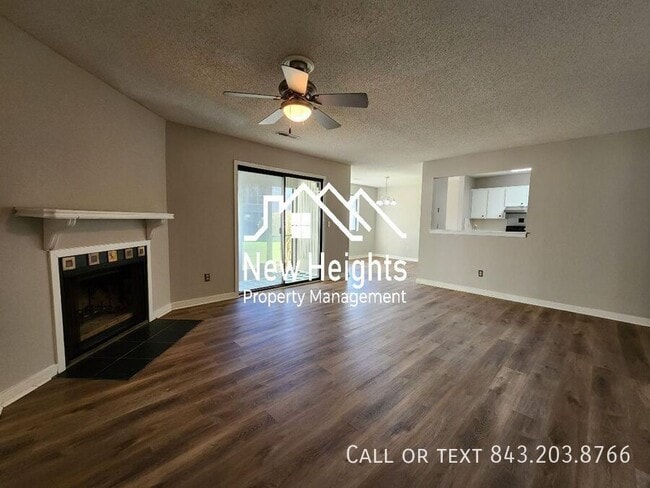 Building Photo - 2332 Treescape Dr