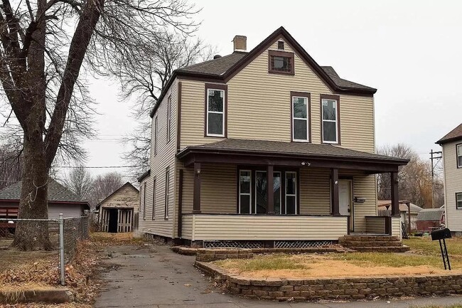 Photo - 910 Avenue B House