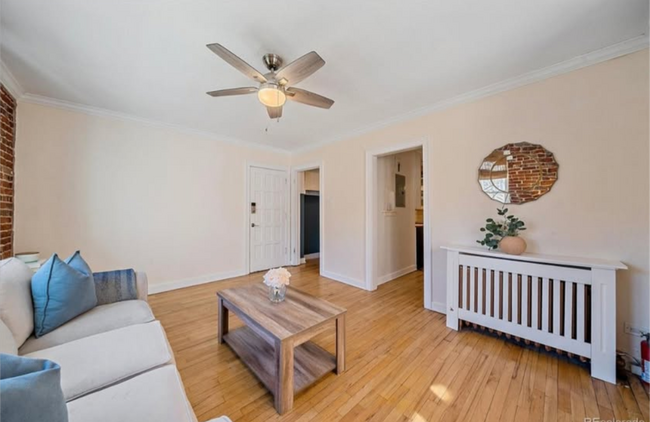 Foto del edificio - 955 N Washington St