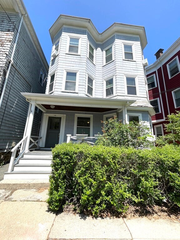 Building Photo - 160 Chestnut St