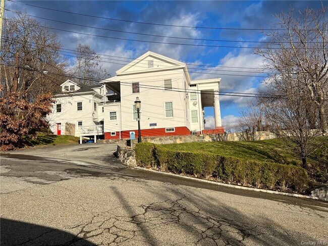 Foto del edificio - 636 Main St