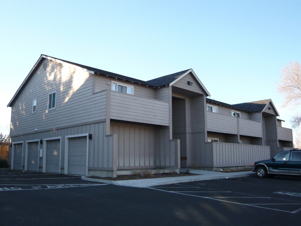 Primary Photo - SW Redmond Apartments