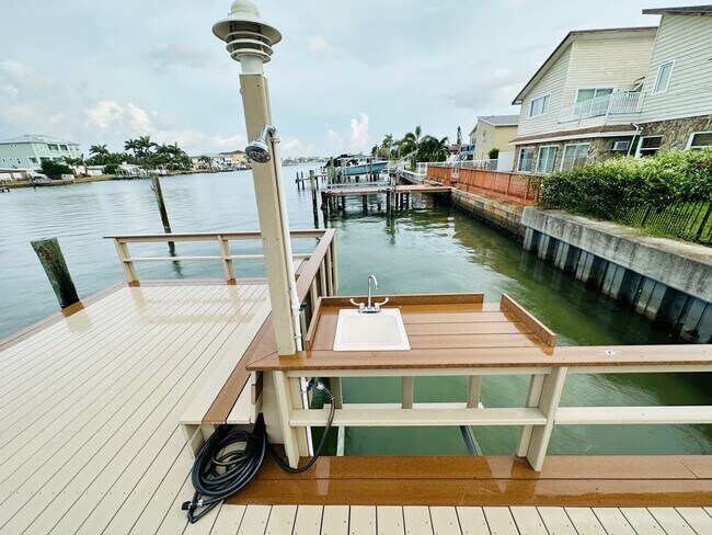 Foto del edificio - 11305 5th St E