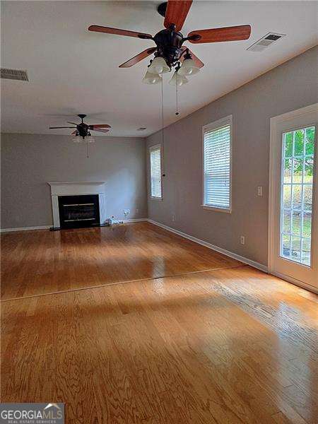 Foto del edificio - 1374 Dukes Creek Dr