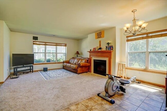 Building Photo - 252 S Musket Ridge Dr