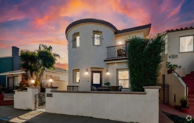 Building Photo - 5748 Campo Walk