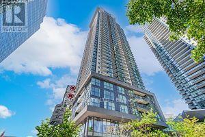 Building Photo - 5162-5162 Yonge St